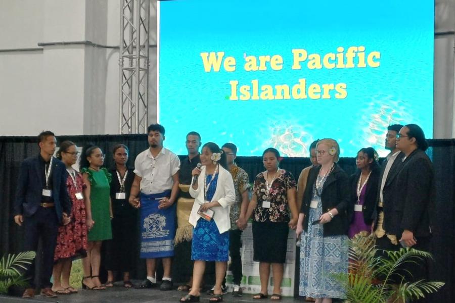 Photo of Pacific Island Youth on the stage at SIDS4